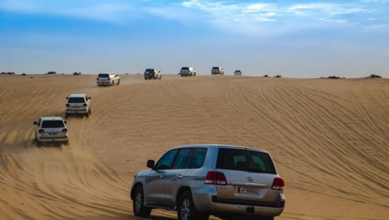4x4 Land Cruiser dune bashing adventure at Inland Sea Qatar desert