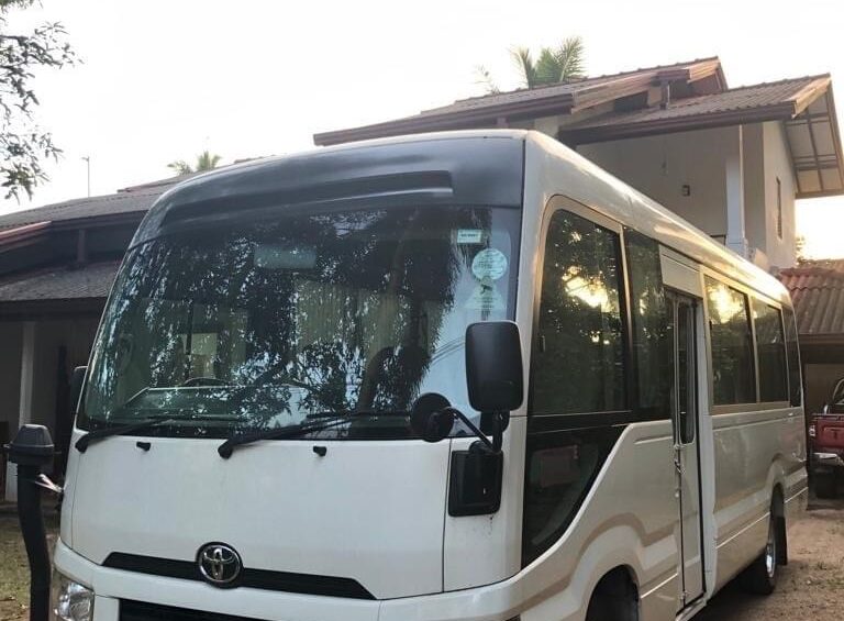Coaster Buses in Qatar
